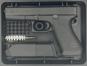 Glock 17 Gen 1 *With Extras*